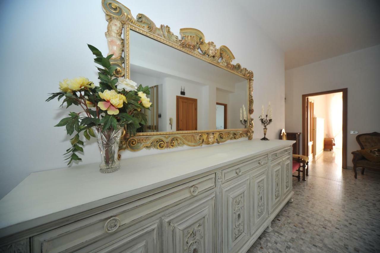 Camere "Le Margherite" Олбия Екстериор снимка
