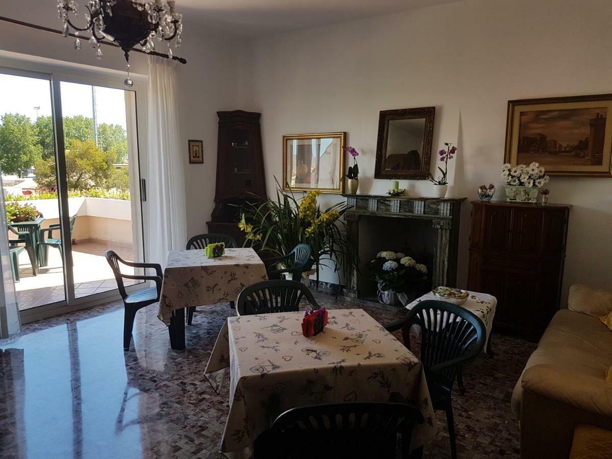 Camere "Le Margherite" Олбия Екстериор снимка