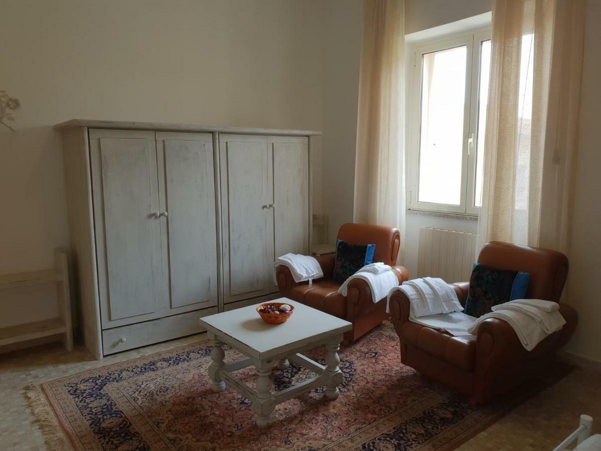 Camere "Le Margherite" Олбия Екстериор снимка